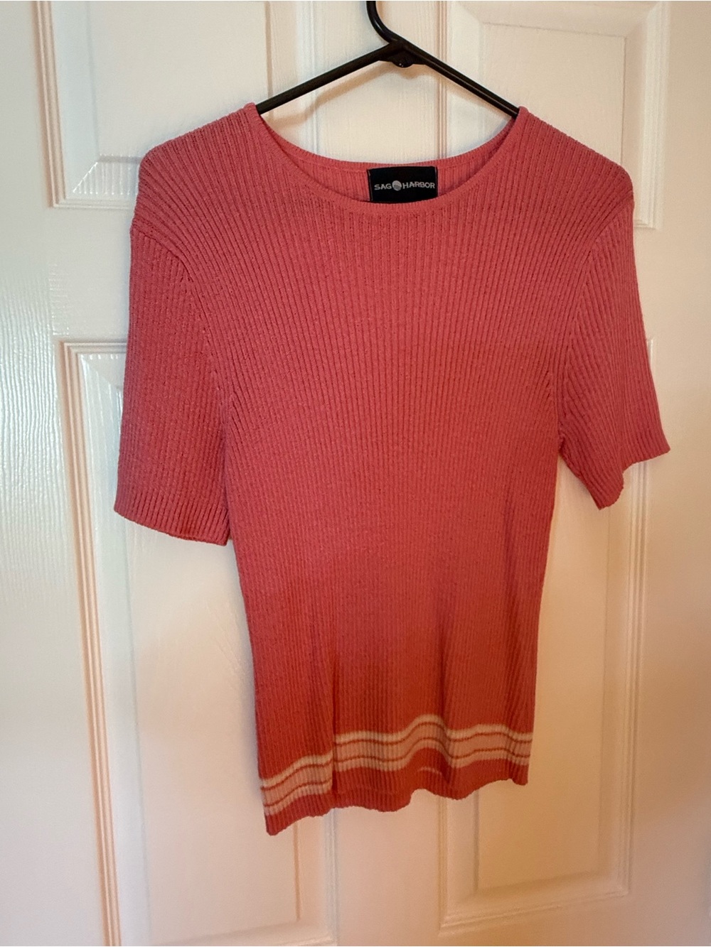 Sag Harbor Rose-Pink Ribbed Short Sleeve Knit Top with Striped Hem